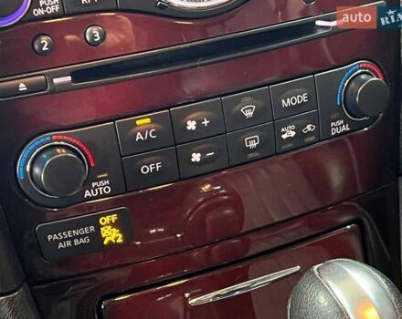 Черный Инфинити QX50, объемом двигателя 3.7 л и пробегом 195 тыс. км за 11800 $, фото 17 на Automoto.ua