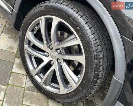 Черный Инфинити QX50, объемом двигателя 3.7 л и пробегом 65 тыс. км за 13999 $, фото 39 на Automoto.ua