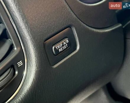 Черный Инфинити QX50, объемом двигателя 3.7 л и пробегом 195 тыс. км за 11800 $, фото 12 на Automoto.ua