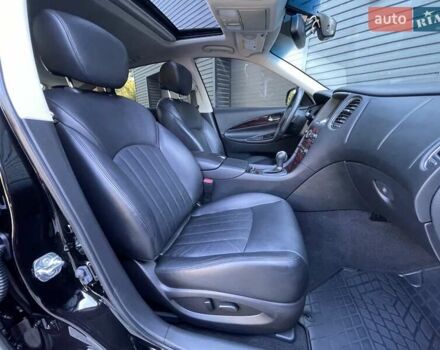 Черный Инфинити QX50, объемом двигателя 3.7 л и пробегом 65 тыс. км за 13999 $, фото 67 на Automoto.ua