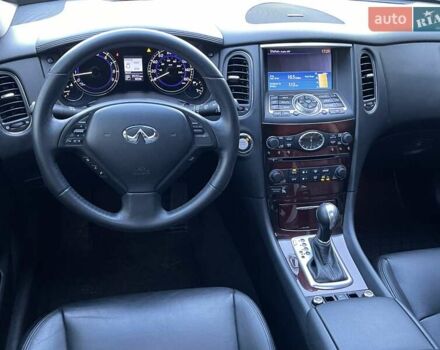 Черный Инфинити QX50, объемом двигателя 3.7 л и пробегом 65 тыс. км за 13999 $, фото 60 на Automoto.ua