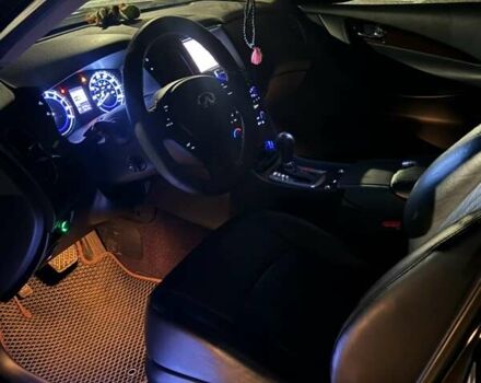 Черный Инфинити QX50, объемом двигателя 3.7 л и пробегом 111 тыс. км за 17000 $, фото 7 на Automoto.ua