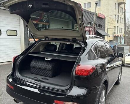 Чорний Інфініті QX50, об'ємом двигуна 3.7 л та пробігом 145 тис. км за 14950 $, фото 13 на Automoto.ua