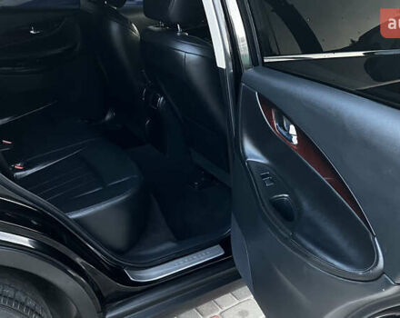 Черный Инфинити QX50, объемом двигателя 3.7 л и пробегом 42 тыс. км за 18000 $, фото 29 на Automoto.ua