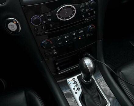 Чорний Інфініті QX50, об'ємом двигуна 3.7 л та пробігом 145 тис. км за 14950 $, фото 33 на Automoto.ua