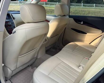 Черный Инфинити QX50, объемом двигателя 3.7 л и пробегом 90 тыс. км за 17500 $, фото 19 на Automoto.ua