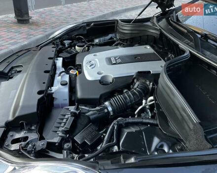 Черный Инфинити QX50, объемом двигателя 3.7 л и пробегом 42 тыс. км за 18000 $, фото 10 на Automoto.ua