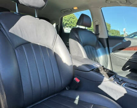 Черный Инфинити QX50, объемом двигателя 3.7 л и пробегом 62 тыс. км за 17000 $, фото 24 на Automoto.ua