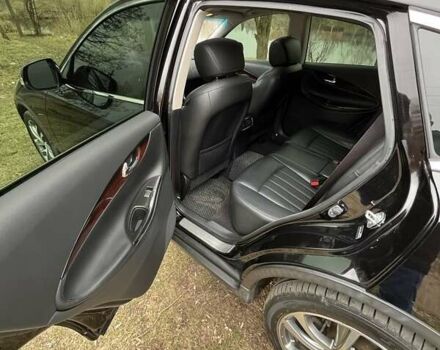 Черный Инфинити QX50, объемом двигателя 3.7 л и пробегом 80 тыс. км за 16999 $, фото 14 на Automoto.ua