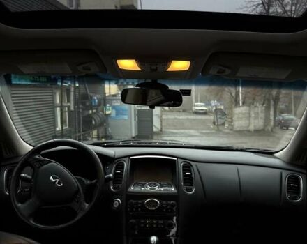 Чорний Інфініті QX50, об'ємом двигуна 3.7 л та пробігом 145 тис. км за 14950 $, фото 28 на Automoto.ua