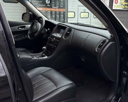 Чорний Інфініті QX50, об'ємом двигуна 3.7 л та пробігом 145 тис. км за 14950 $, фото 24 на Automoto.ua