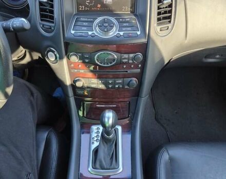 Черный Инфинити QX50, объемом двигателя 3.7 л и пробегом 104 тыс. км за 18700 $, фото 23 на Automoto.ua