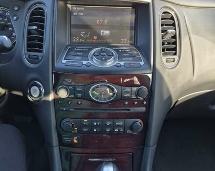 Черный Инфинити QX50, объемом двигателя 3.7 л и пробегом 104 тыс. км за 18700 $, фото 22 на Automoto.ua