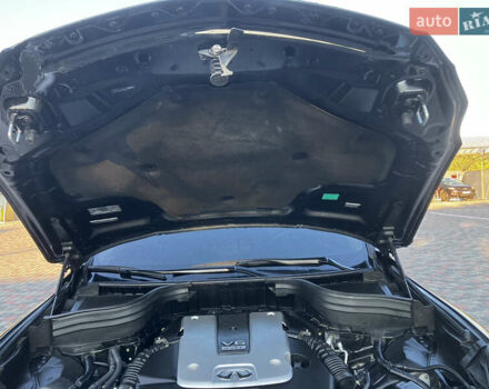 Черный Инфинити QX50, объемом двигателя 3.7 л и пробегом 42 тыс. км за 18000 $, фото 14 на Automoto.ua