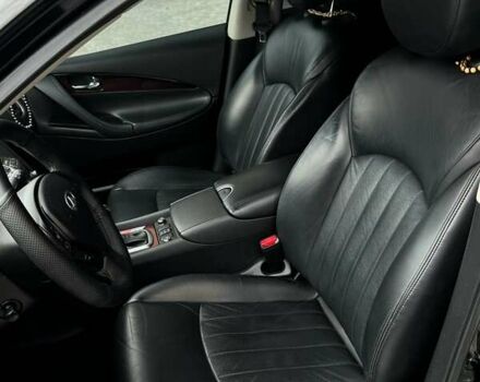 Черный Инфинити QX50, объемом двигателя 3.7 л и пробегом 111 тыс. км за 17000 $, фото 5 на Automoto.ua