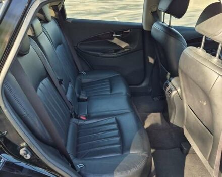 Черный Инфинити QX50, объемом двигателя 3.7 л и пробегом 104 тыс. км за 18700 $, фото 17 на Automoto.ua