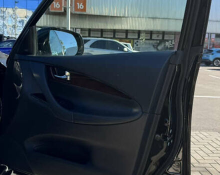 Черный Инфинити QX50, объемом двигателя 3.7 л и пробегом 62 тыс. км за 17000 $, фото 26 на Automoto.ua