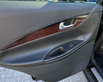 Черный Инфинити QX50, объемом двигателя 3.7 л и пробегом 62 тыс. км за 17000 $, фото 22 на Automoto.ua