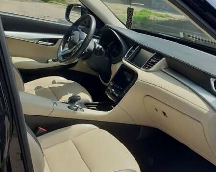 Черный Инфинити QX50, объемом двигателя 2 л и пробегом 131 тыс. км за 21700 $, фото 7 на Automoto.ua