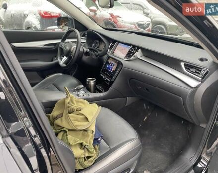Черный Инфинити QX50, объемом двигателя 2 л и пробегом 46 тыс. км за 35000 $, фото 51 на Automoto.ua