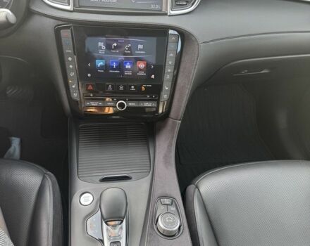 Черный Инфинити QX50, объемом двигателя 2 л и пробегом 60 тыс. км за 24800 $, фото 3 на Automoto.ua