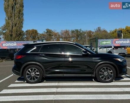 Черный Инфинити QX50, объемом двигателя 2 л и пробегом 115 тыс. км за 26800 $, фото 3 на Automoto.ua