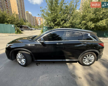 Черный Инфинити QX50, объемом двигателя 1.99 л и пробегом 112 тыс. км за 26000 $, фото 3 на Automoto.ua