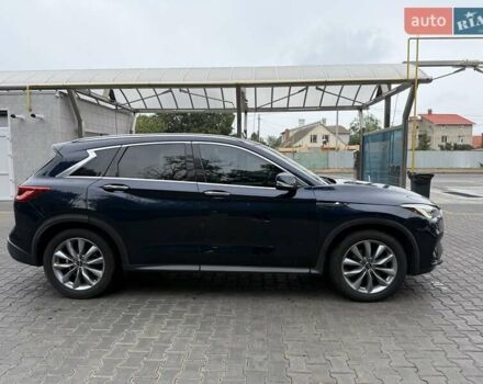 Черный Инфинити QX50, объемом двигателя 2 л и пробегом 180 тыс. км за 21700 $, фото 4 на Automoto.ua