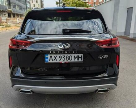 Чорний Інфініті QX50, об'ємом двигуна 2 л та пробігом 180 тис. км за 18500 $, фото 10 на Automoto.ua