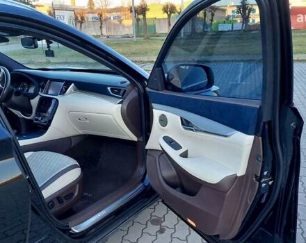 Черный Инфинити QX50, объемом двигателя 2 л и пробегом 135 тыс. км за 22300 $, фото 38 на Automoto.ua