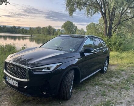 Чорний Інфініті QX50, об'ємом двигуна 2 л та пробігом 165 тис. км за 21500 $, фото 1 на Automoto.ua