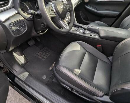 Чорний Інфініті QX50, об'ємом двигуна 2 л та пробігом 180 тис. км за 18500 $, фото 20 на Automoto.ua