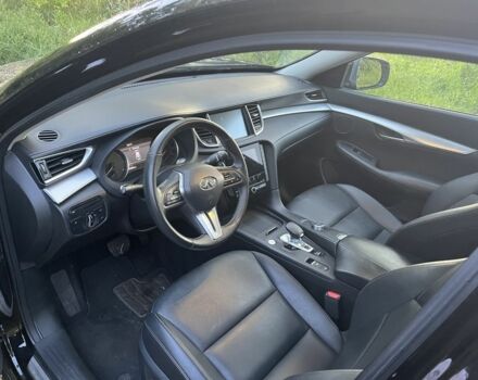 Чорний Інфініті QX50, об'ємом двигуна 2 л та пробігом 165 тис. км за 21500 $, фото 3 на Automoto.ua