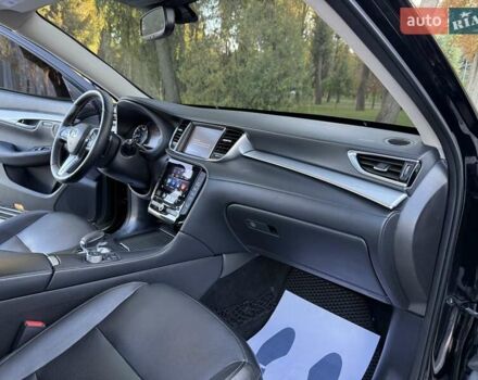 Черный Инфинити QX50, объемом двигателя 2 л и пробегом 84 тыс. км за 23999 $, фото 147 на Automoto.ua