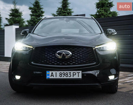 Черный Инфинити QX50, объемом двигателя 2 л и пробегом 63 тыс. км за 25900 $, фото 4 на Automoto.ua