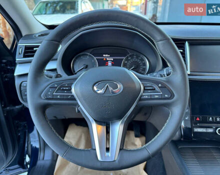 Черный Инфинити QX50, объемом двигателя 2 л и пробегом 64 тыс. км за 23900 $, фото 18 на Automoto.ua