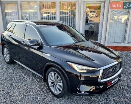 Черный Инфинити QX50, объемом двигателя 2 л и пробегом 68 тыс. км за 23500 $, фото 2 на Automoto.ua