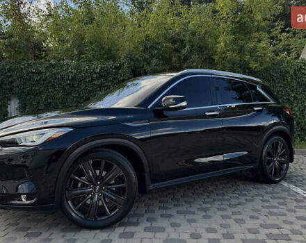 Чорний Інфініті QX50, об'ємом двигуна 2 л та пробігом 54 тис. км за 25888 $, фото 7 на Automoto.ua