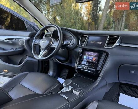 Черный Инфинити QX50, объемом двигателя 2 л и пробегом 84 тыс. км за 23999 $, фото 135 на Automoto.ua