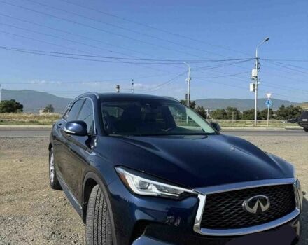 Черный Инфинити QX50, объемом двигателя 2 л и пробегом 80 тыс. км за 15300 $, фото 1 на Automoto.ua