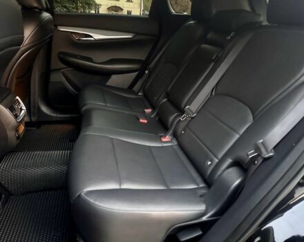 Чорний Інфініті QX50, об'ємом двигуна 2 л та пробігом 120 тис. км за 20800 $, фото 16 на Automoto.ua