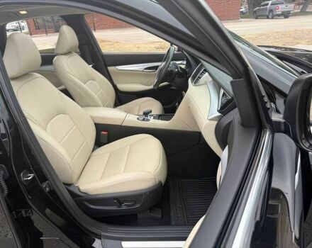 Черный Инфинити QX50, объемом двигателя 2 л и пробегом 44 тыс. км за 10000 $, фото 11 на Automoto.ua