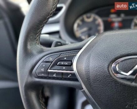 Черный Инфинити QX50, объемом двигателя 2 л и пробегом 68 тыс. км за 23500 $, фото 49 на Automoto.ua