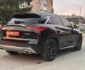 Чорний Інфініті QX50, об'ємом двигуна 2 л та пробігом 120 тис. км за 20800 $, фото 5 на Automoto.ua