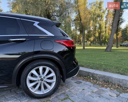 Черный Инфинити QX50, объемом двигателя 2 л и пробегом 84 тыс. км за 23999 $, фото 10 на Automoto.ua