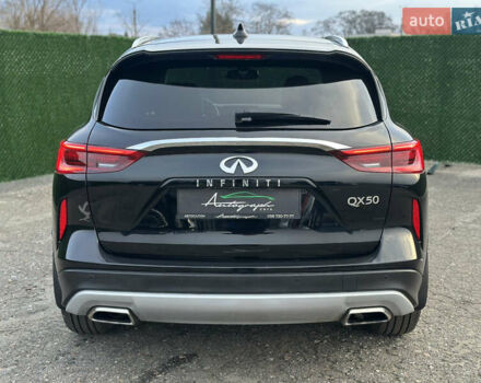 Черный Инфинити QX50, объемом двигателя 2 л и пробегом 79 тыс. км за 26200 $, фото 3 на Automoto.ua