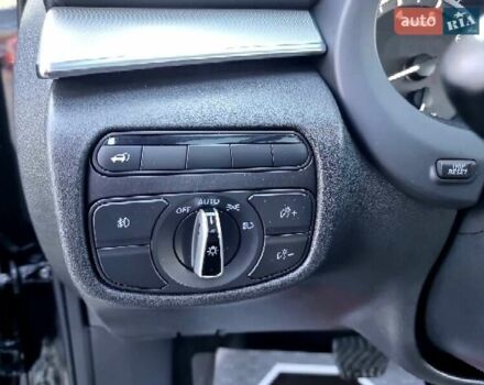 Черный Инфинити QX50, объемом двигателя 2 л и пробегом 68 тыс. км за 23500 $, фото 45 на Automoto.ua