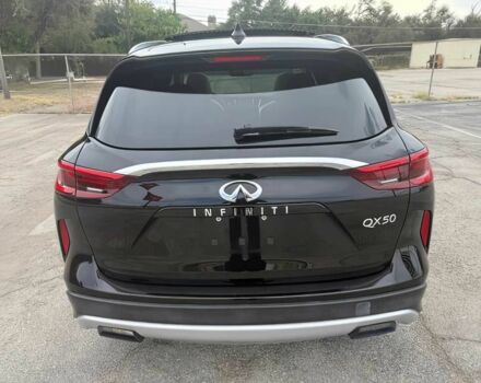 Черный Инфинити QX50, объемом двигателя 2 л и пробегом 44 тыс. км за 10000 $, фото 5 на Automoto.ua