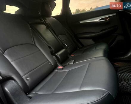 Черный Инфинити QX50, объемом двигателя 1.99 л и пробегом 120 тыс. км за 20350 $, фото 67 на Automoto.ua