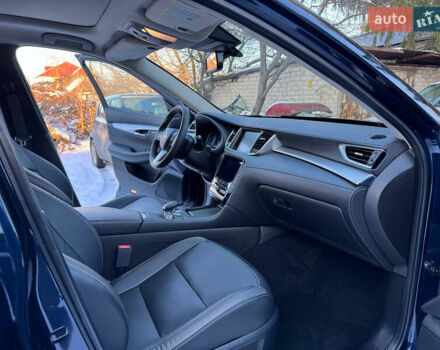 Черный Инфинити QX50, объемом двигателя 2 л и пробегом 64 тыс. км за 23900 $, фото 27 на Automoto.ua